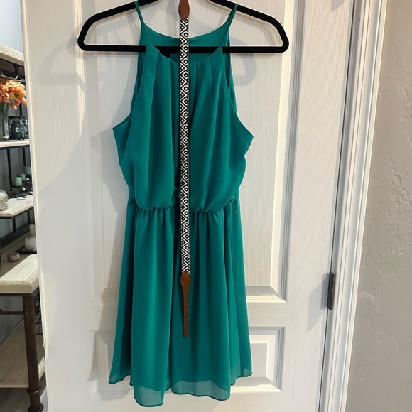 Dress with belt - Picture 1 of 1